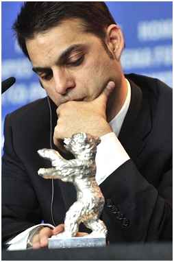 پیمان معادی در کنار کریستین استوارت و مورگان فریمن در دو پروژه مختلف می‌درخشد