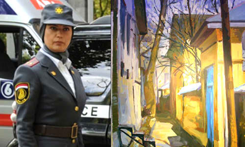 نقاشی لعیا زنگنه در کنار دیگر نقاشی‌های نمایشگاه پازل