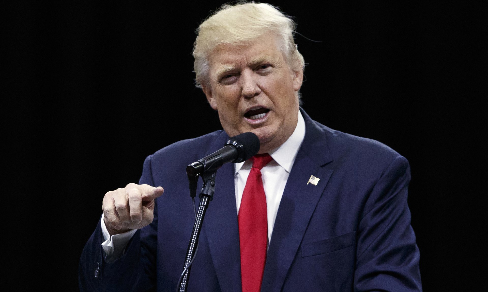 تسویه حساب ترامپ با هالیوود؛ ترامپ هالیوود را ضد آمریکا و نژاد پرست خواند؛ اکران شکار به تعویق افتاد